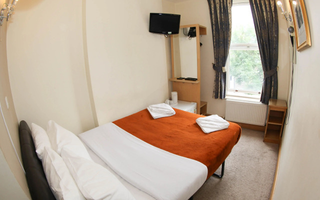 Holland Inn Hotel