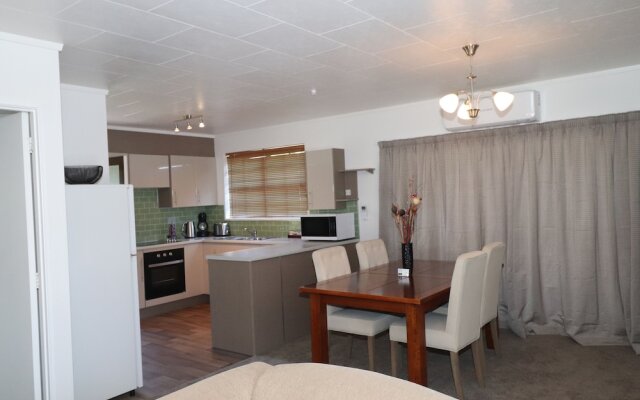 Sunny Unit on Grey Street