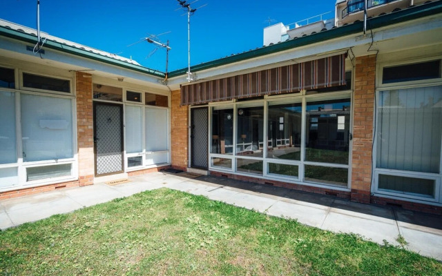 A Wave Away @ Glenelg Cosy Unit Near The Beach