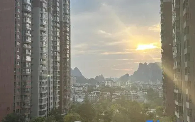 Lime House Hotel (Guilin Station MixC Branch)