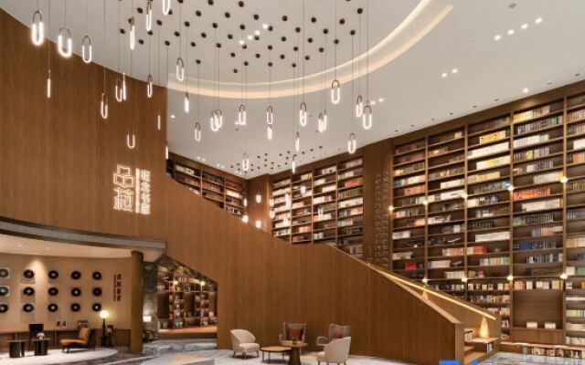 Delphi Sky Hotel (Nanning Haijixing market  )