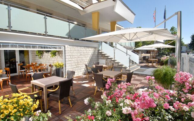 Hotel St. Moritz