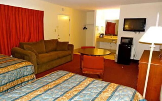 Whispering Pines Motel