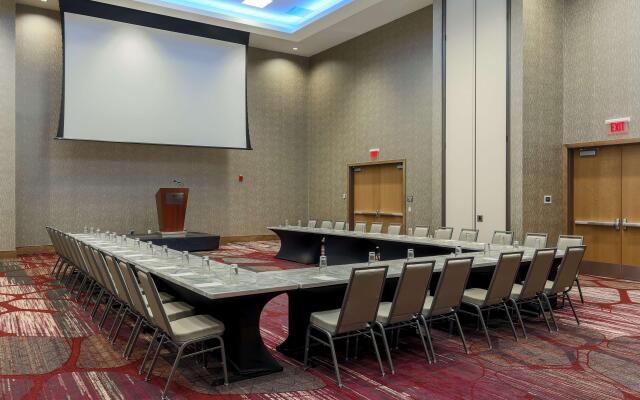 DoubleTree by Hilton Evansville