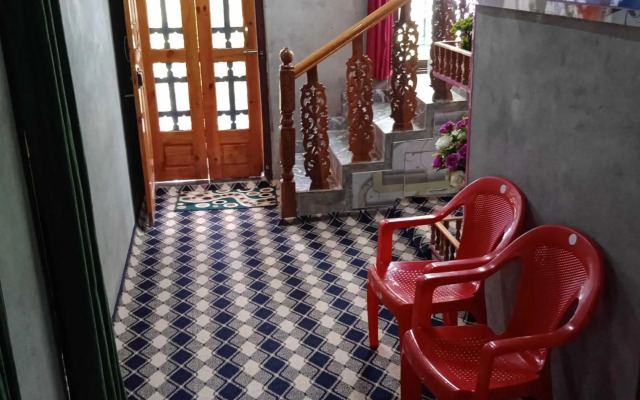 POP 92683 Tabasum Homestay