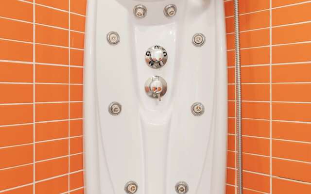 Graceful Holiday Home in Magliolo With Swimming Pool