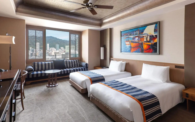 Oriental Hotel