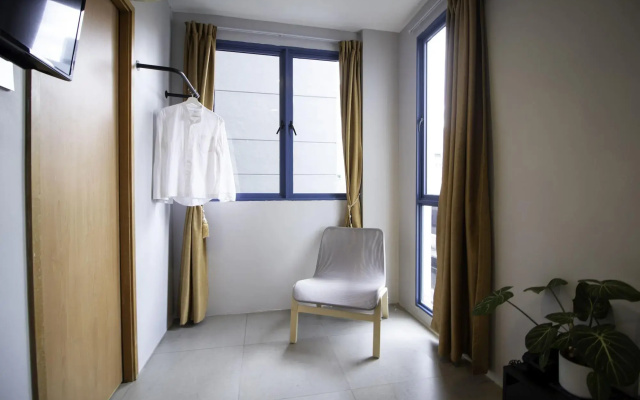 Victoria , a NuVe Group Collection