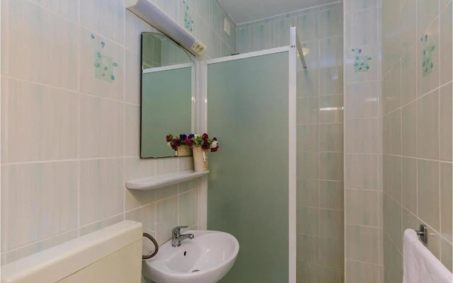 Five-Bedroom Apartment in Zaton Mali