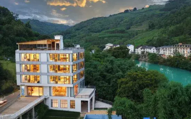 Yunqi Shanjie Homestay (Libo Xiaoqikong East Gate)
