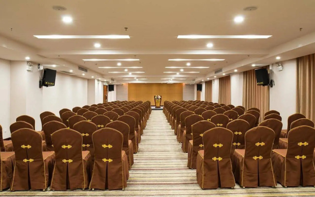 Foshan Jiagao Business Hotel