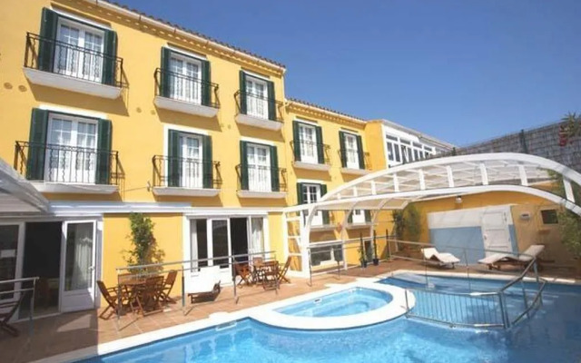 Hotel Jeni & Restaurant