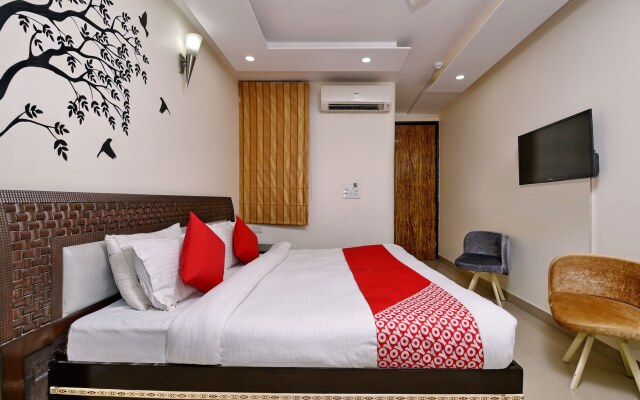 OYO 360 Hotel Manzil