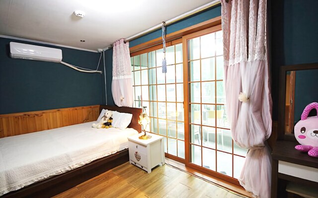 Gyeongju Evergreen Penison