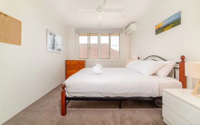 Peaceful 3 Bedroom Apartment in Ascot