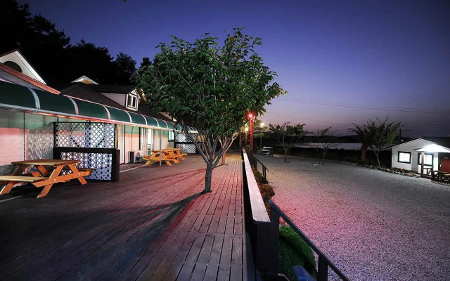 Taean Island Pension