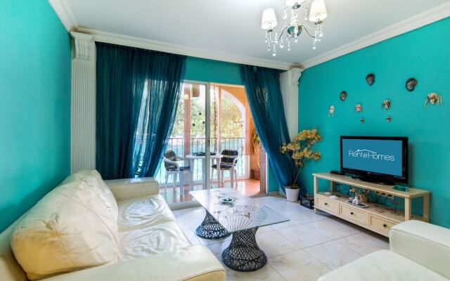 Rentandhomes Los Boliches Blue And Green Apt