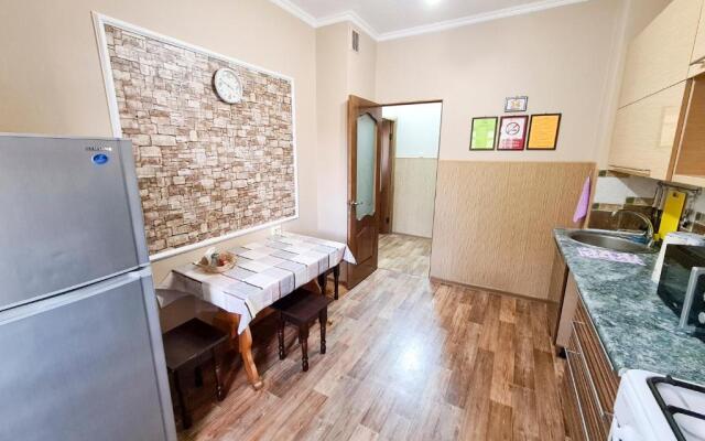 Apartamenty na ulitse Rozybakieva, 103