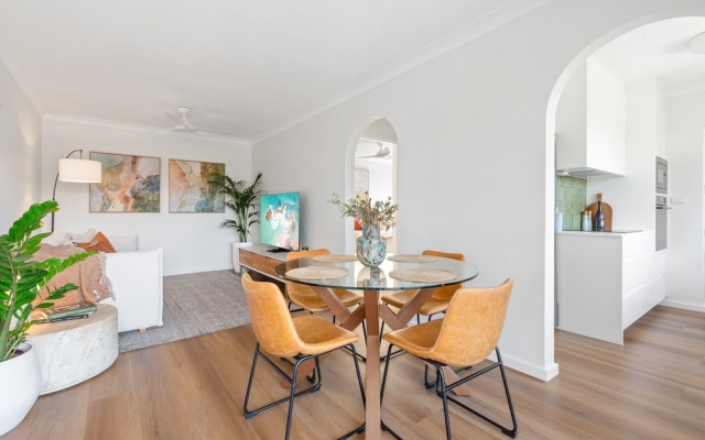 Spacious Apartment Near Cronulla Beach – Guest Rooms – Sydney