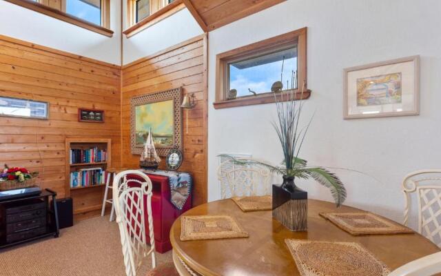 1100 - La Maison De Geezer