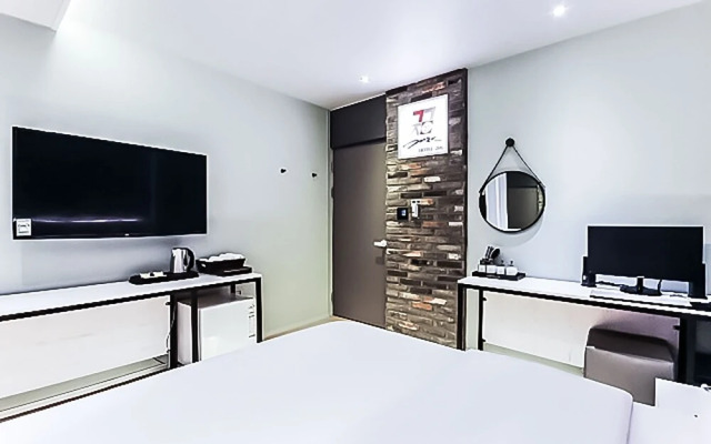 Gwangju Sinandong Hotel Geogijoa