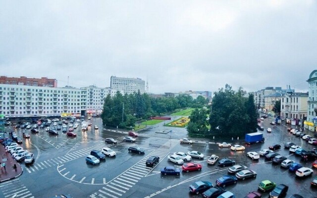 Apartments on Gorkogo square 1