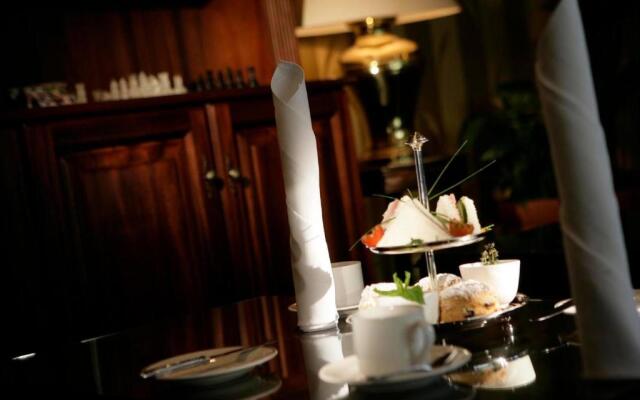 Kilkenny River Court