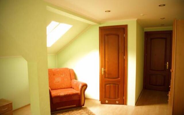 Cozy Rooms
