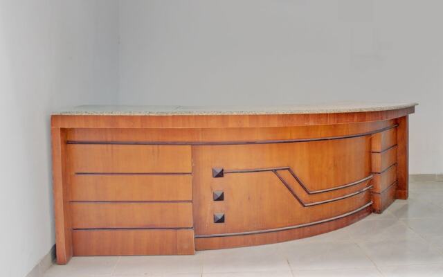 OYO Life 92509 Maulana Guest House Simpur