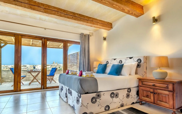 Gozo PH w Private Rooftop Jacuzzi Terrace Views