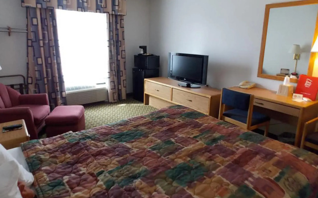 Norwood Inn and Suites - Roseville