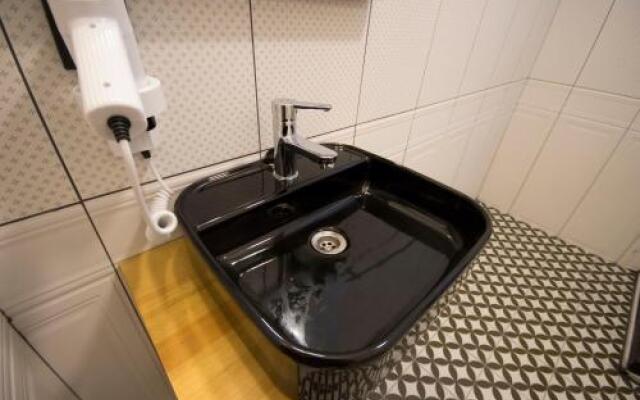 Dark Station Boutique Hotel