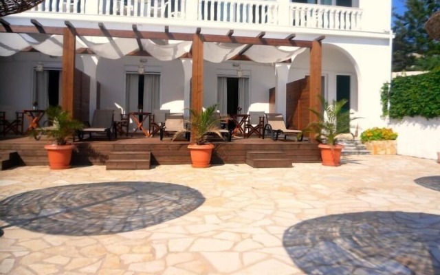 Galini beach studios