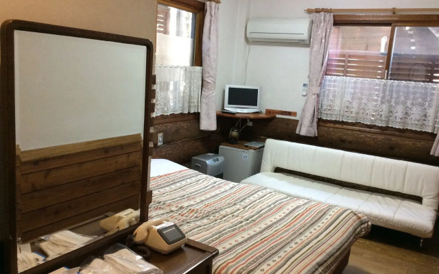 Pension and Log Cottage Hoshinoko