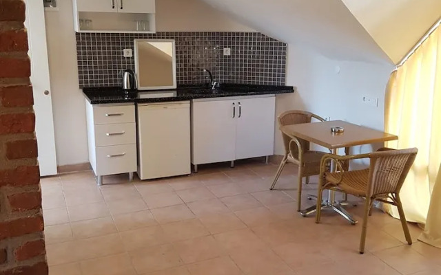 Selenya Apart Hotel