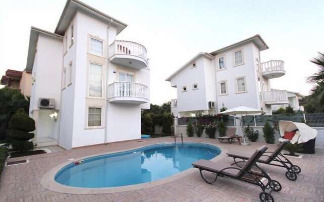 Villa Liya 1 by Elm