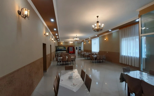 Отель Georgian House