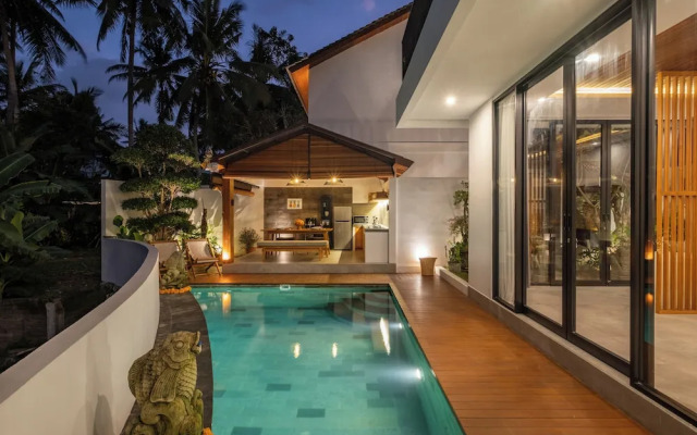 Azure Romantic Gateway in Ubud