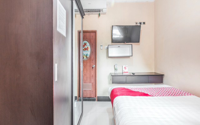 Super OYO 1640 Fallinda Hotel – Guest Rooms – Cibinong