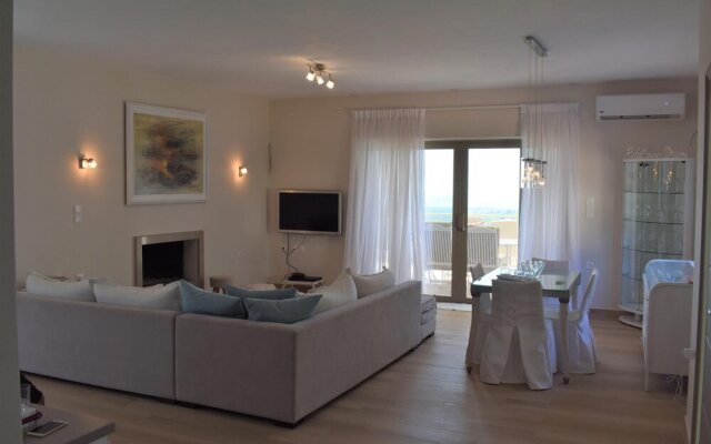 Luxury Modern Villa - Stunning Panorama