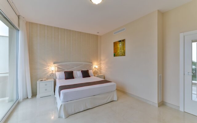 Calma Holiday Villas