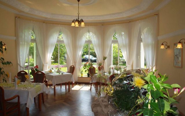 Hotel Bellevue Schmölln