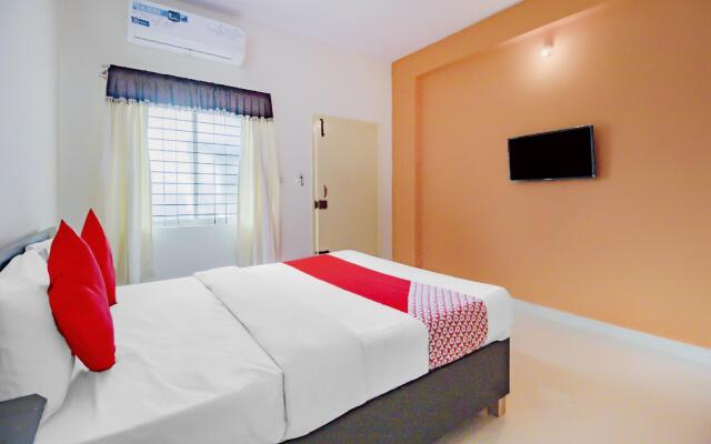 P N K Suites by OYO Rooms