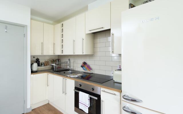 Amazing 1BR flat near Tower Bridge!