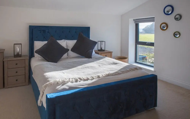 Discovery Barn Luxury 2 BD Conversion