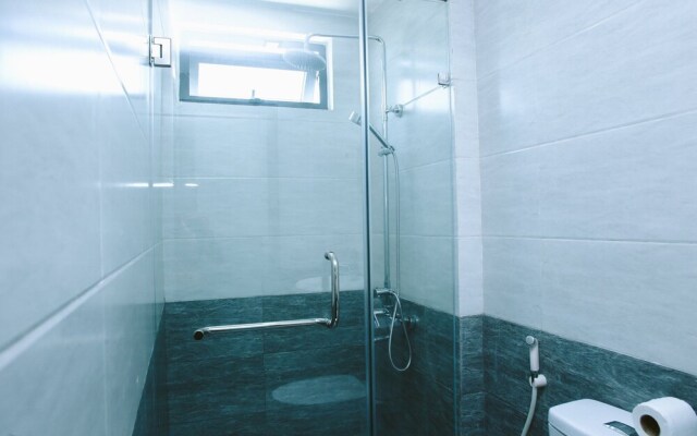 Cozy 2 bedrooms apartment near Dragon Bridge