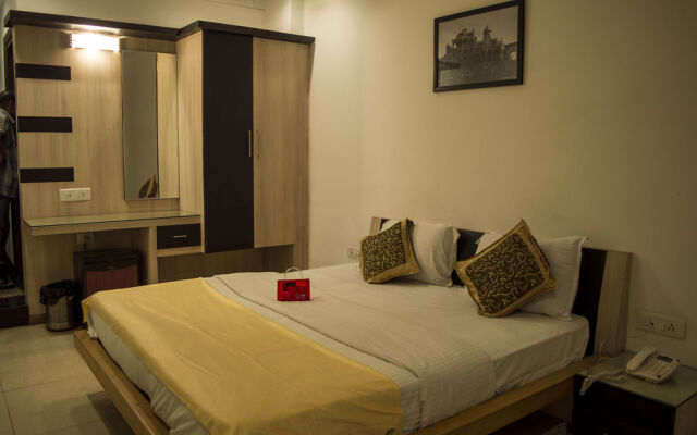 OYO Rooms Bhopal Malviya Nagar New Market
