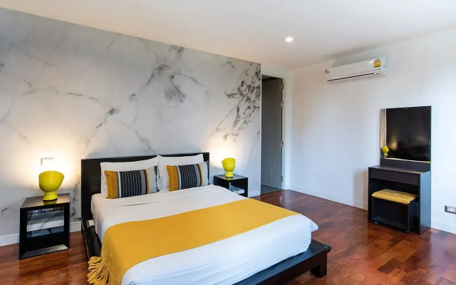 Benviar Tonson Residence