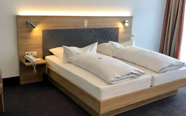 TIPTOP Hotel Hirt