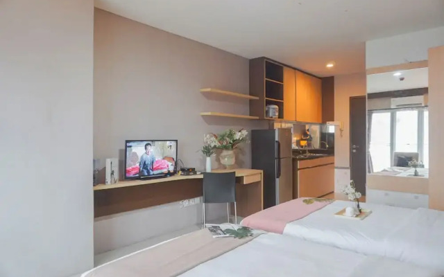 Comfortable Studio At Tamansari Semanggi Apartment